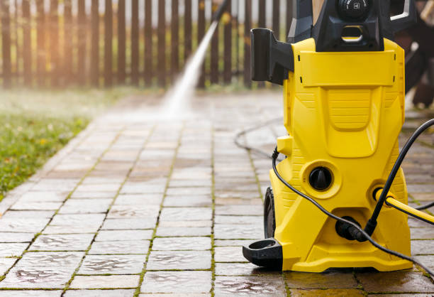 Best Animal Enclosure Cleaning  in Pine Ridge At Crestwood, NJ